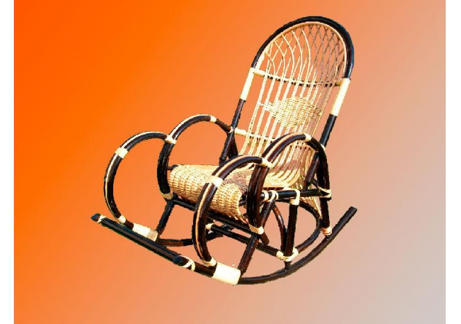 Кресло-качалка "Клуша" с подставкой для ног не оплетена