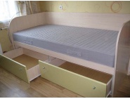 Кровать с ящиками с матра...